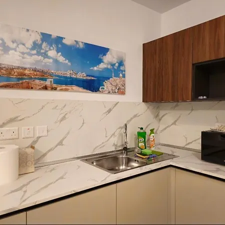 Daire Stylish 2-bedroom At Ferry Tignes 2 P1 Sliema