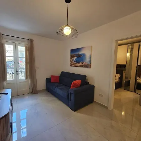 Stylish 2-bedroom At Ferry Tignes 2 P1 Lejlighed Sliema
