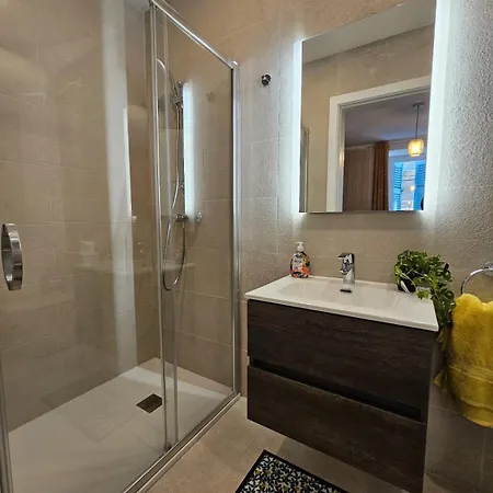 Stylish 2-bedroom At Ferry Tignes 2 P1