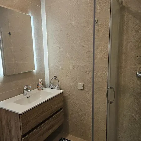 Stylish 2-bedroom At Ferry Tignes 2 P1 Lejlighed Sliema