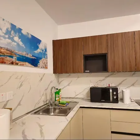 The None Apartament Sliema
